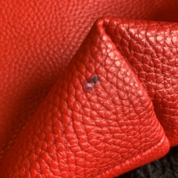 Red BCBG bag - Picture 5 of 10